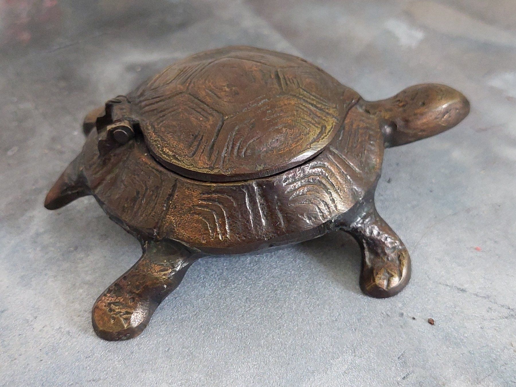 Aschenbecher: Aschenbecher in Schildkrötenform aus Bronce – Gebraucht aus Subingen von K7passt_immer 2