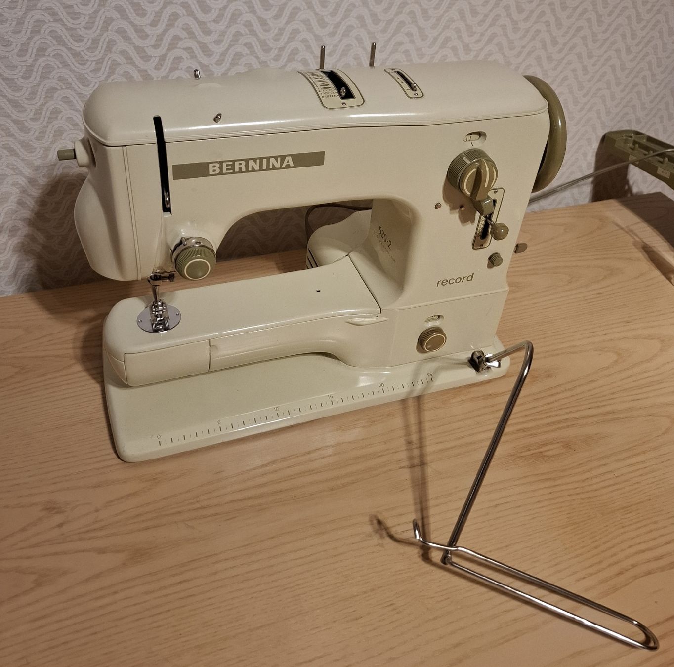 Bernina Macchine da cucire: Nähmaschine Bernina – Usato da Reinach BL venduto da Malin20 1