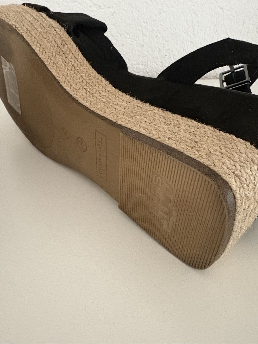 Tamaris Damenschuhe: Sandale von Tamaris – Neu (gemäss Beschreibung) aus Bülach von kittygismo 3