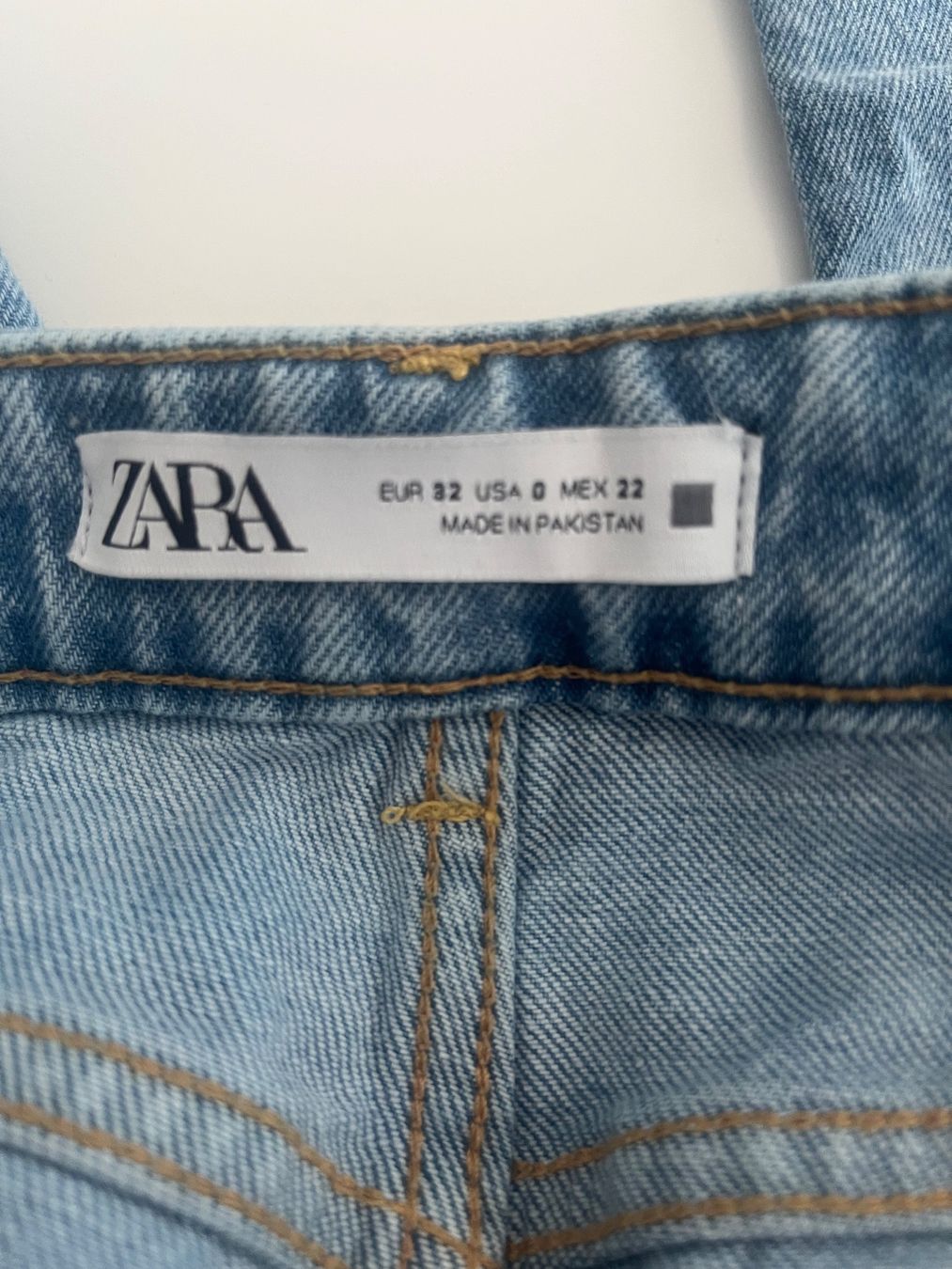 Zara Jeans: Jeans Zara Gr. 32 – Usato da Gutenswil venduto da jump4joy 2