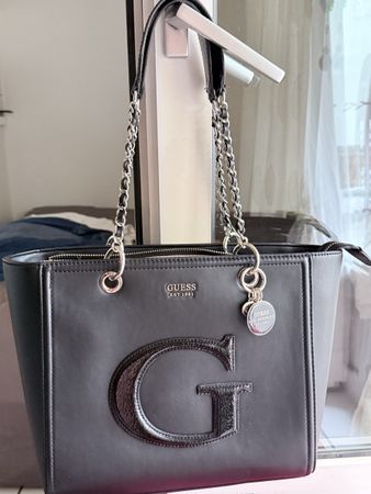 GUESS Chrissy Cabas Damen Handtasche Schwarz