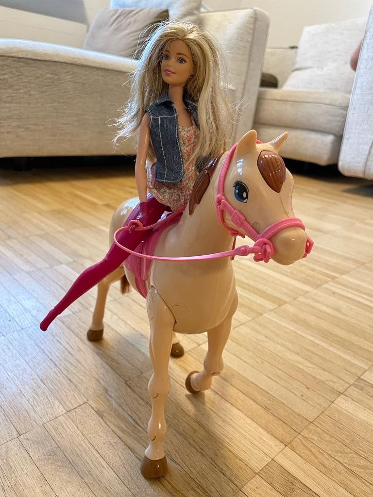 Poupées: Barbie mit Pferd welches sich bewegt – D'occasion à Meilen par CHD1975 6