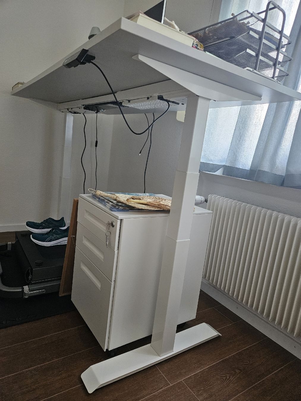 Scrivanie: Verstellbarer Bürotisch – Nuovo (secondo la descrizione) da Uster venduto da den_8x8r 2