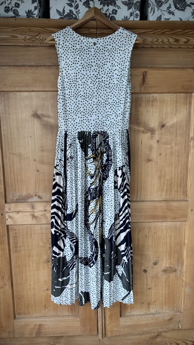 Rich & Royal Kleider: Kleid rich & royal Punkte/Muster Grösse M – Gebraucht aus Fislisbach von Stella_85 1