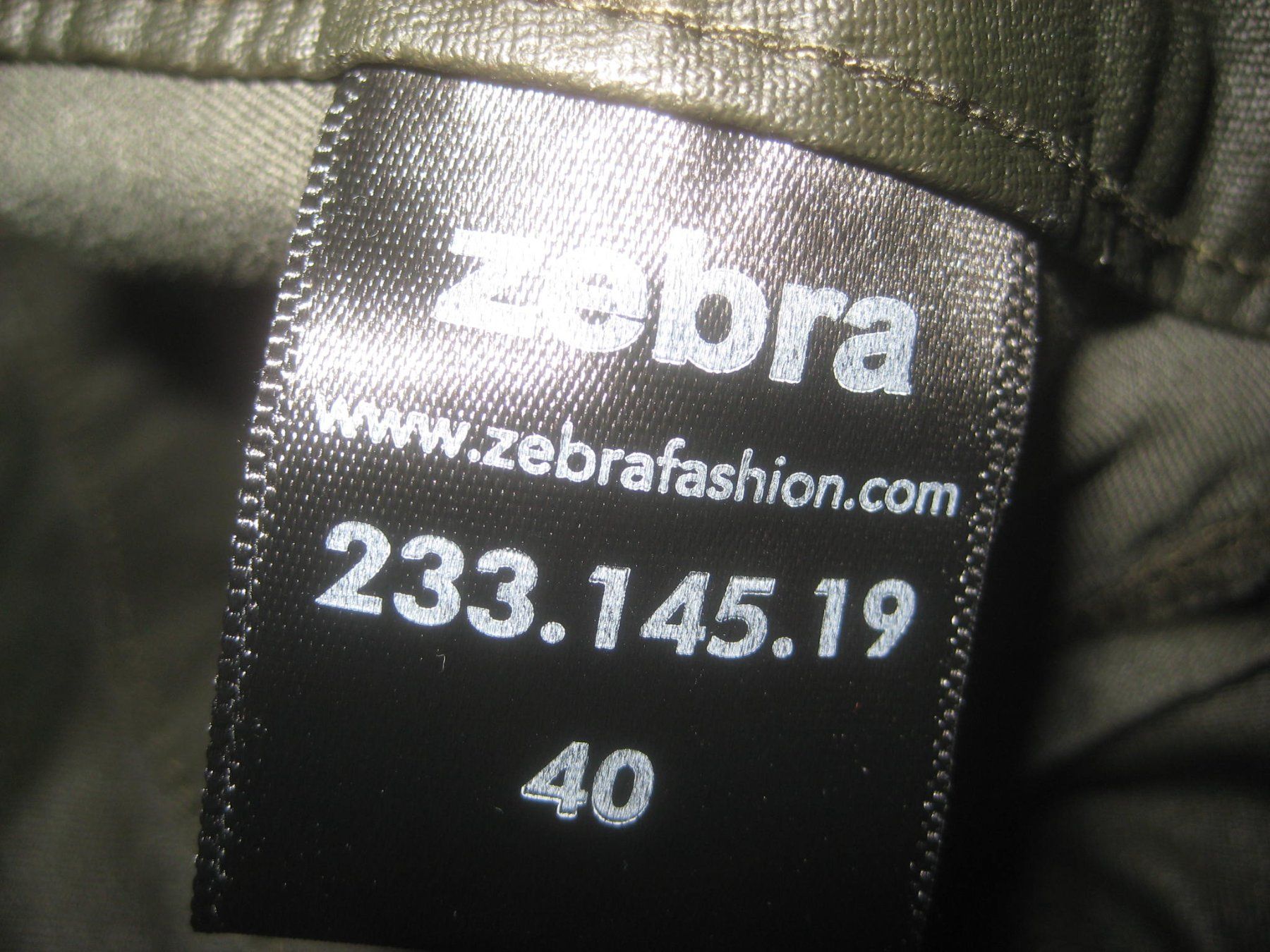 Zebra Pantalons: DAMEN  HOSE – D'occasion à Uster par flocke1 4
