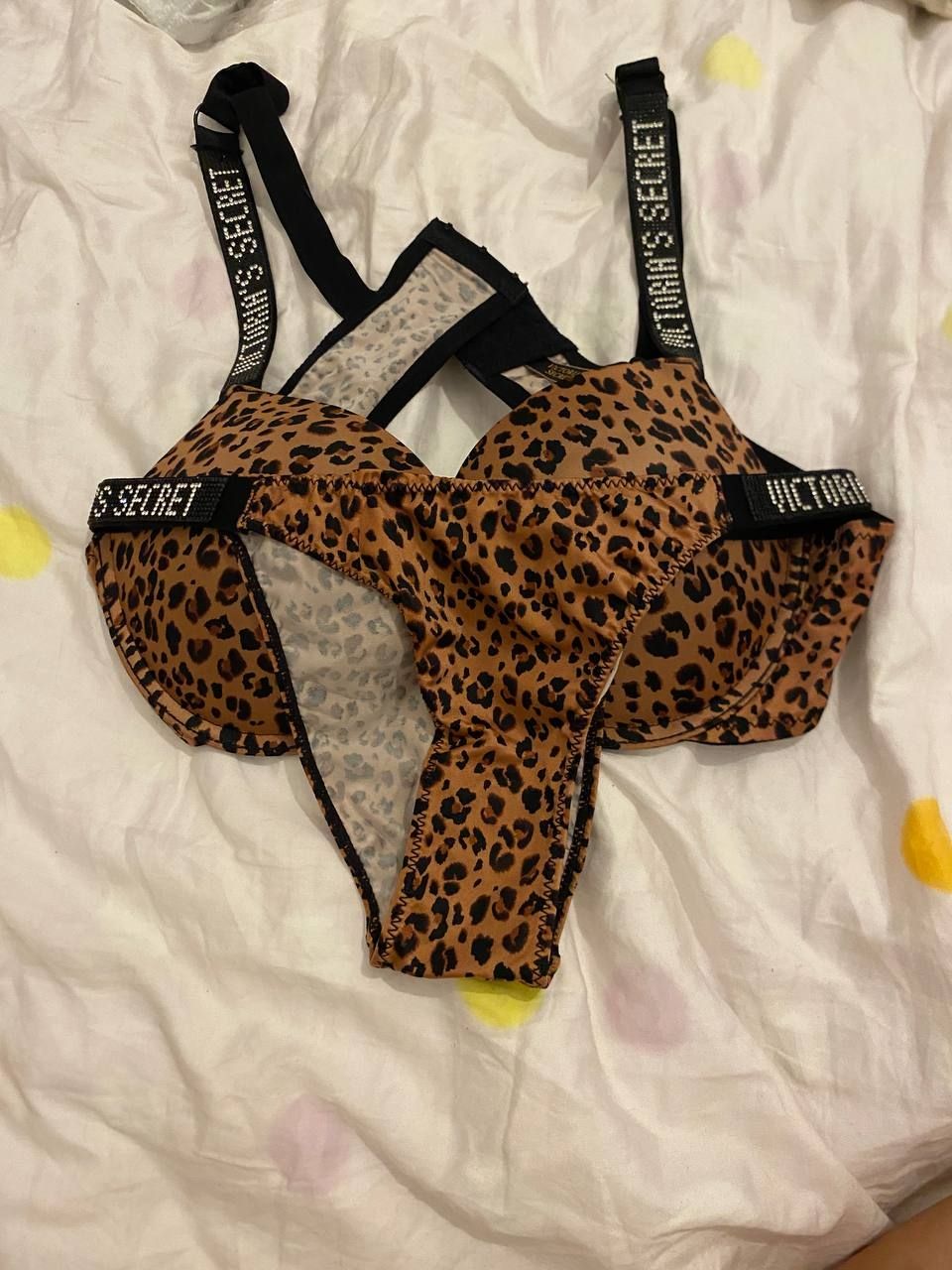 Victoria's Secret Altra biancheria intima: Ensemble de lingerie – Nuovo (secondo la descrizione) da Lausanne venduto da nii_q8nl