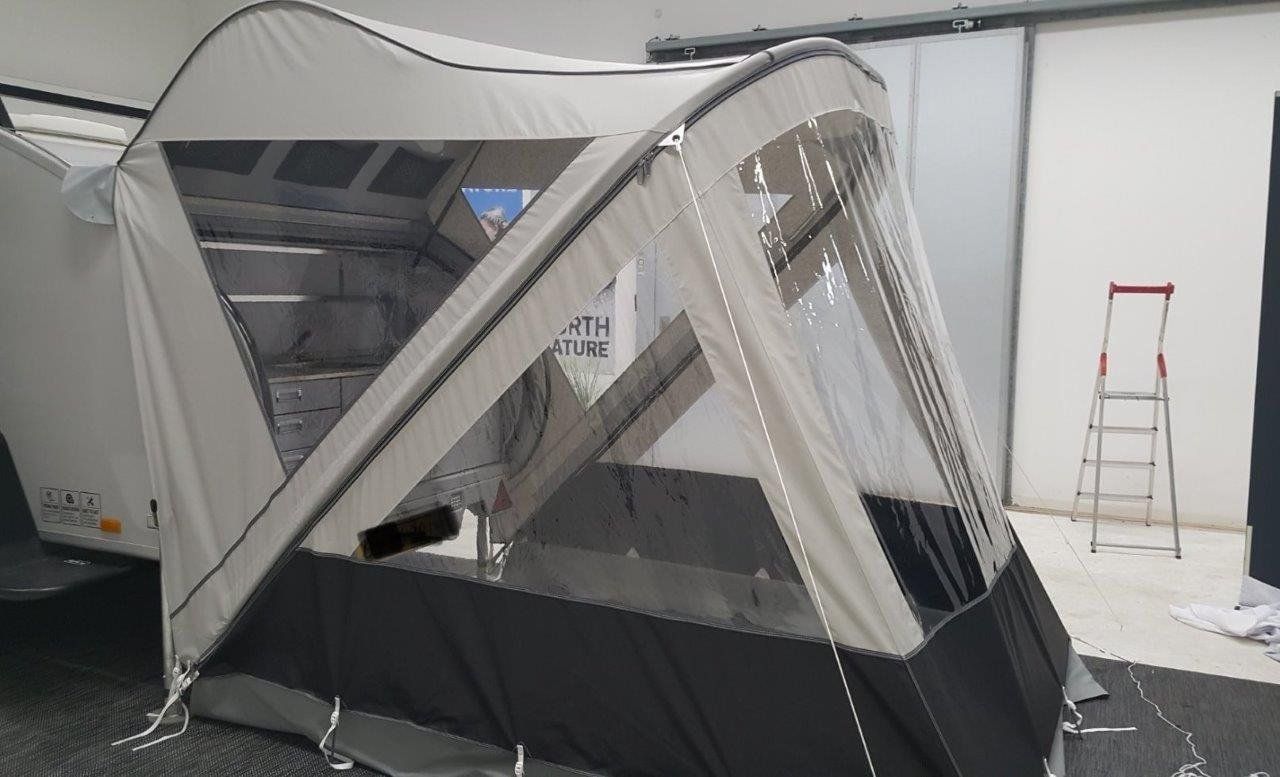 Véhicules de camping: Teardrop "Hero Camper Ranger" – D'occasion à Hinwil par Pingu06 8