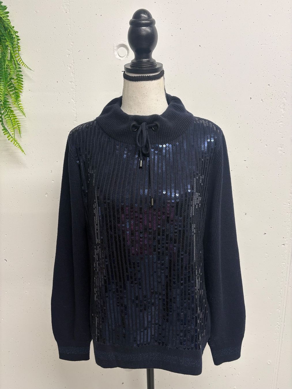 Pulls & Sweat-shirts: Tuzzi Strickpullover dunkelblau mit Pailletten 36/38 – Neuf (Voir description) à Regensdorf par sec_l5cr