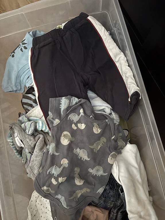 Lotti & Set di vestiti: Kleiderbox 62/68 – Usato da Dierikon venduto da emi_gn2f 1