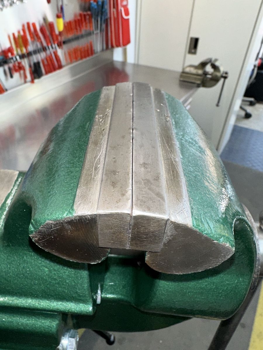 Gressel Tutti gli attrezzi: Gressel Schraubstock mit Lift – Usato da Schwende venduto da weesli 1