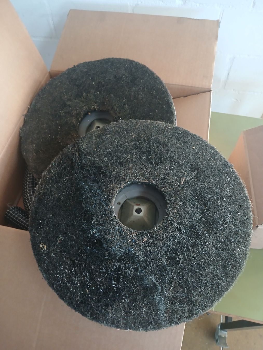 Wetrok Tutte le macchine: Scheuersaugmaschine – Difettoso da Ursenbach venduto da paedu9 4