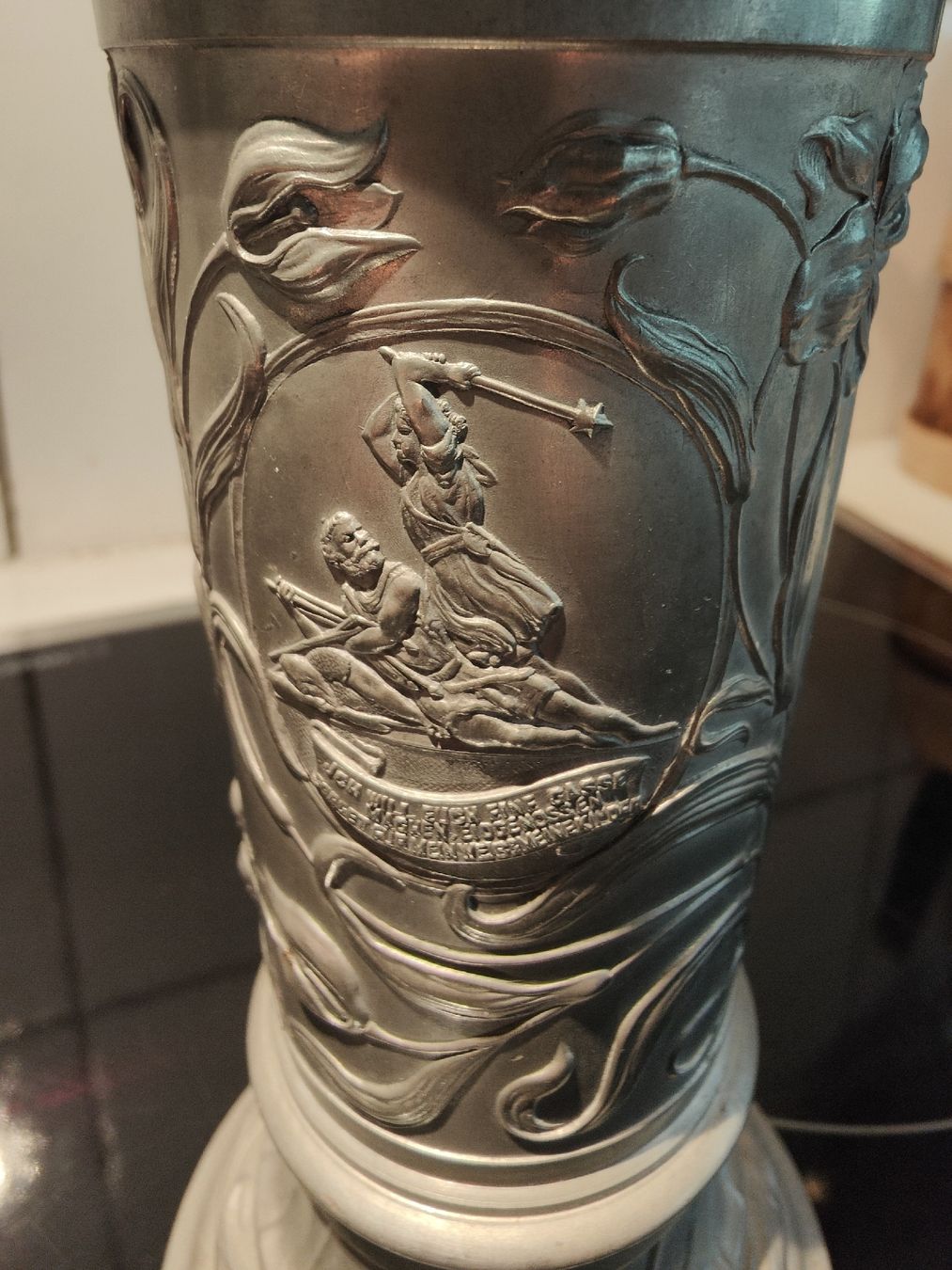 Vase & Récipients: vase Guillaume Tell  – D'occasion à Meyrin par olico01 4