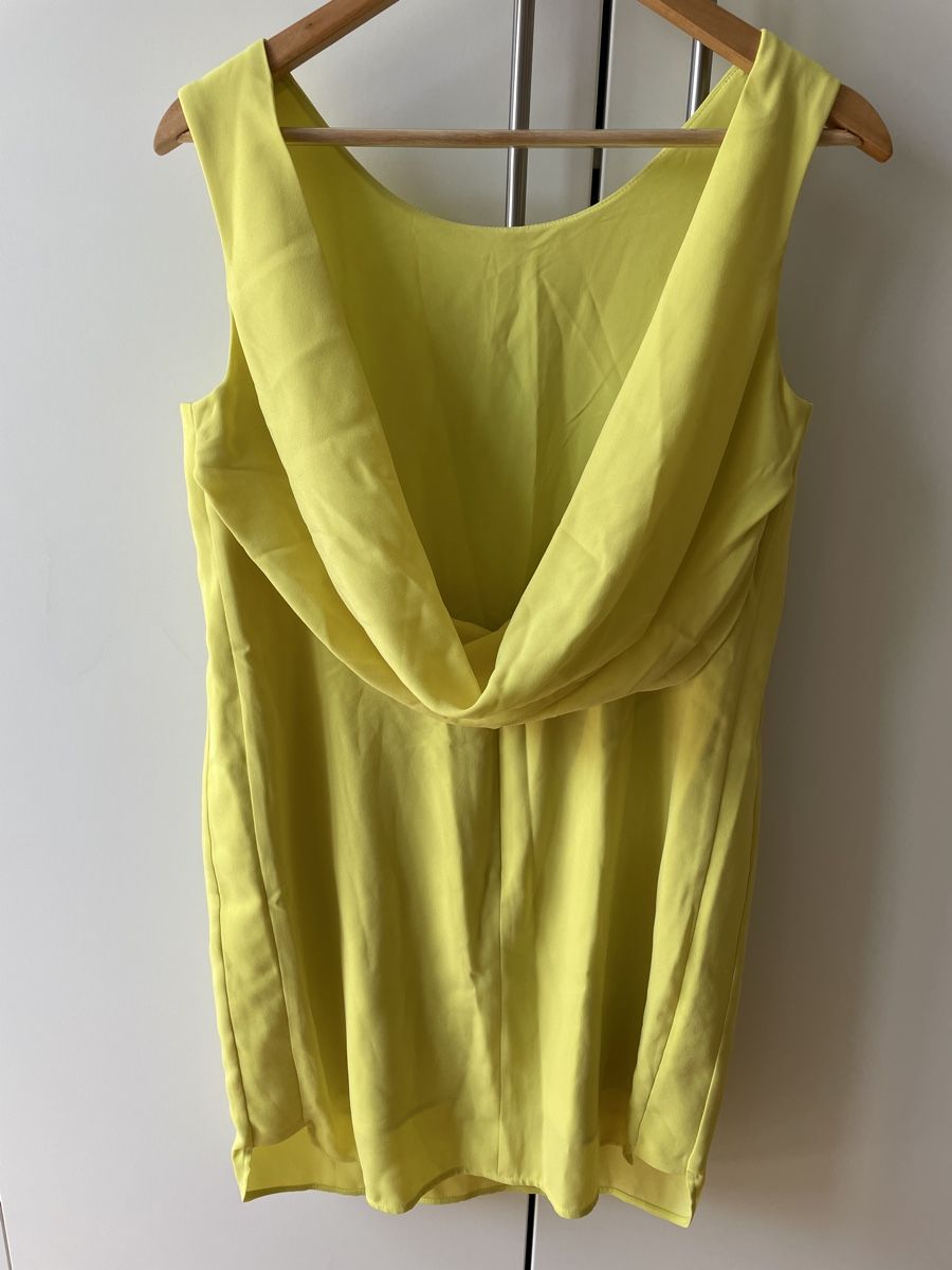 Kleider: Robe BCBG MaxAzria 40 – Gebraucht aus Montagny-la-Ville von Sissi-Sissi 1