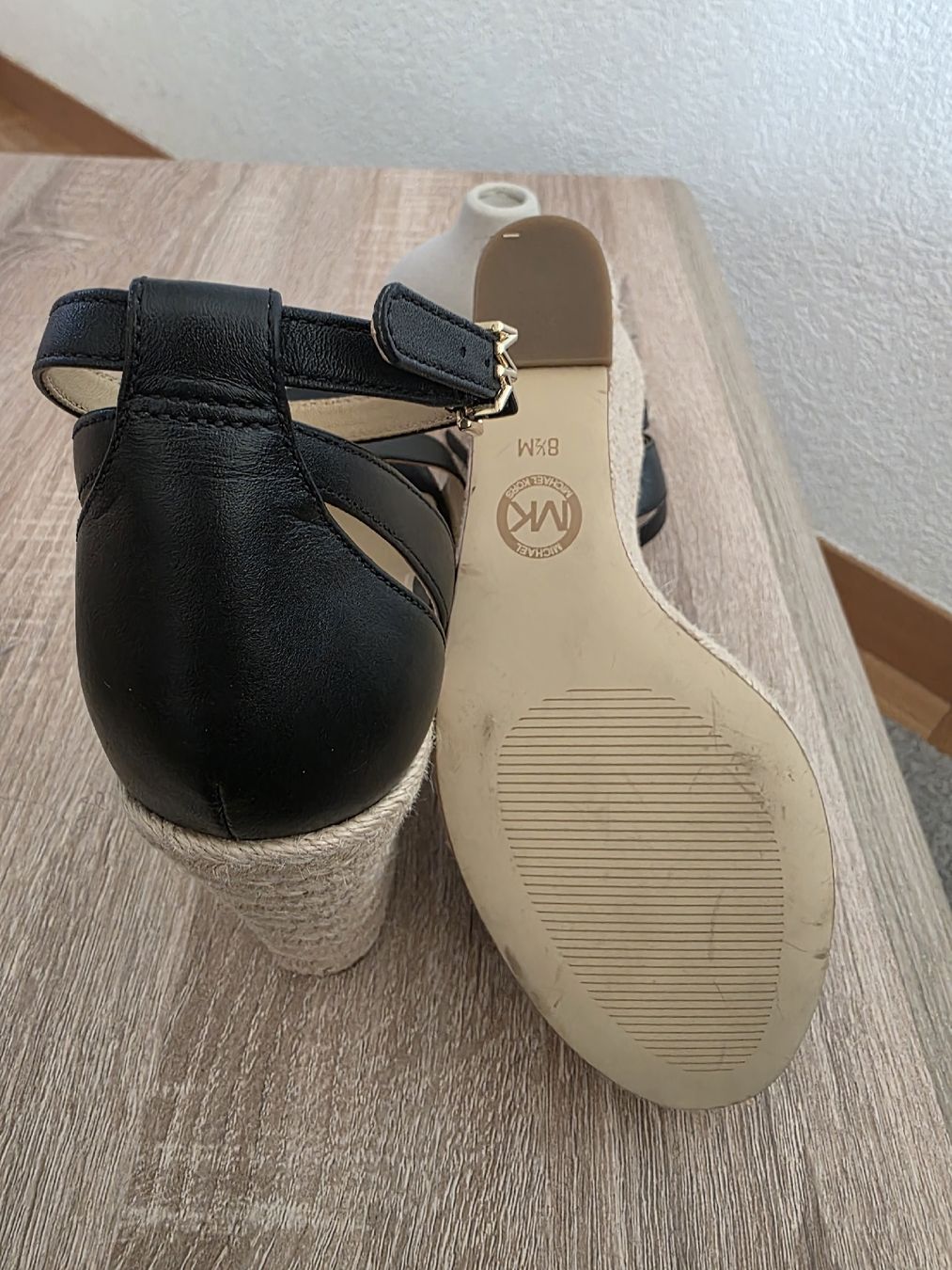 Michael Kors Scarpe da donna: Sandale Michael Kors wedge noir – Nuovo (secondo la descrizione) da Grand-Lancy venduto da ribeiro2110 2