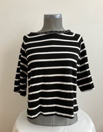 T-Shirt noir et blanc perles noires chic T S