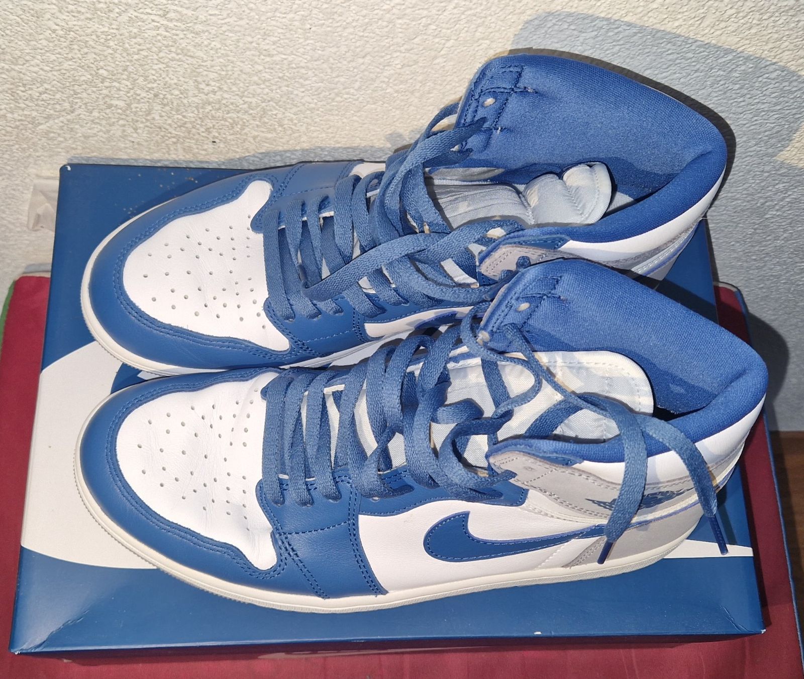 Jordan Scarpe da uomo: Jordan 1 Retro High True Blue – Nuovo (secondo la descrizione) da Zürich venduto da iAmmann 1
