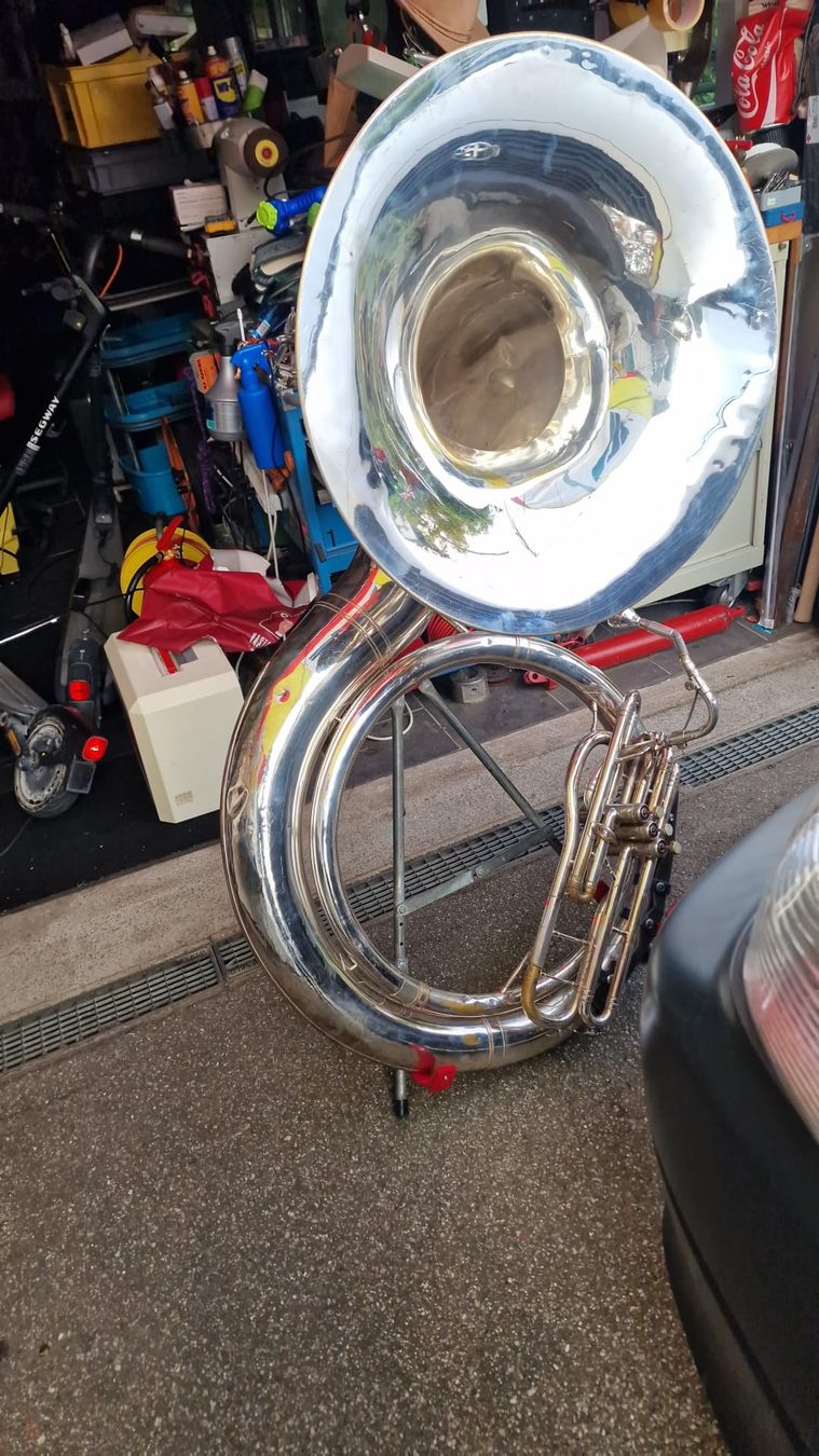 Strumenti musicali: Sausaphon – Usato da Rämismühle venduto da beni0010