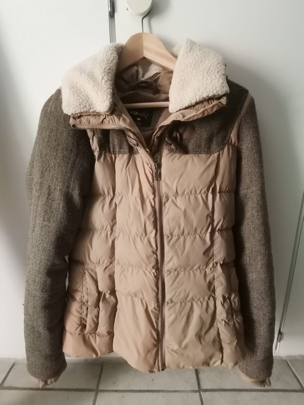 Giacche: Lässige Jacke Gr. M – Usato da Therwil venduto da JeannysTrendStyle 1