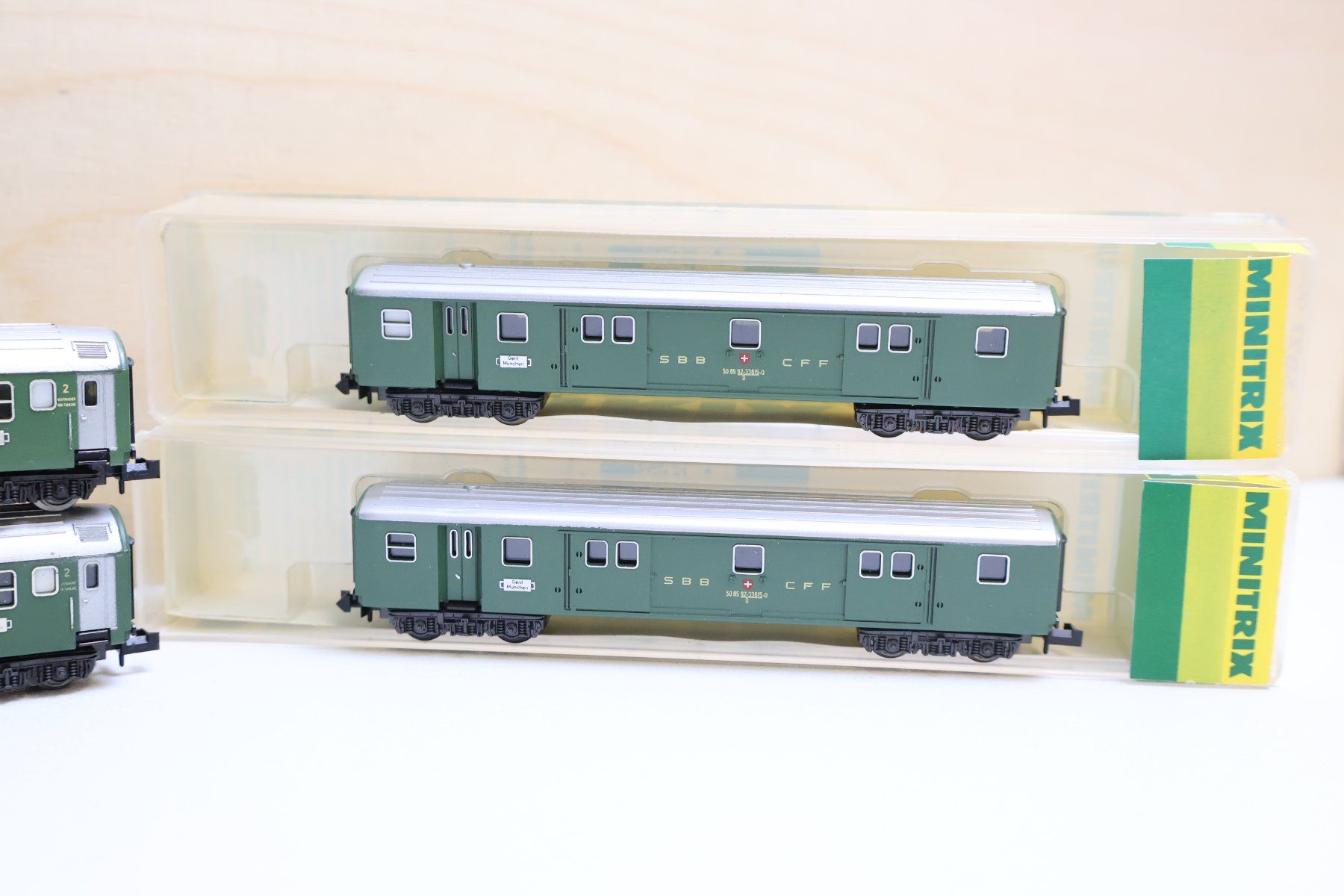 Trix Modellini di ferrovie: Minitrix 6 x SBB Personenwagen - Set – Usato da Winterthur venduto da Monstera 4