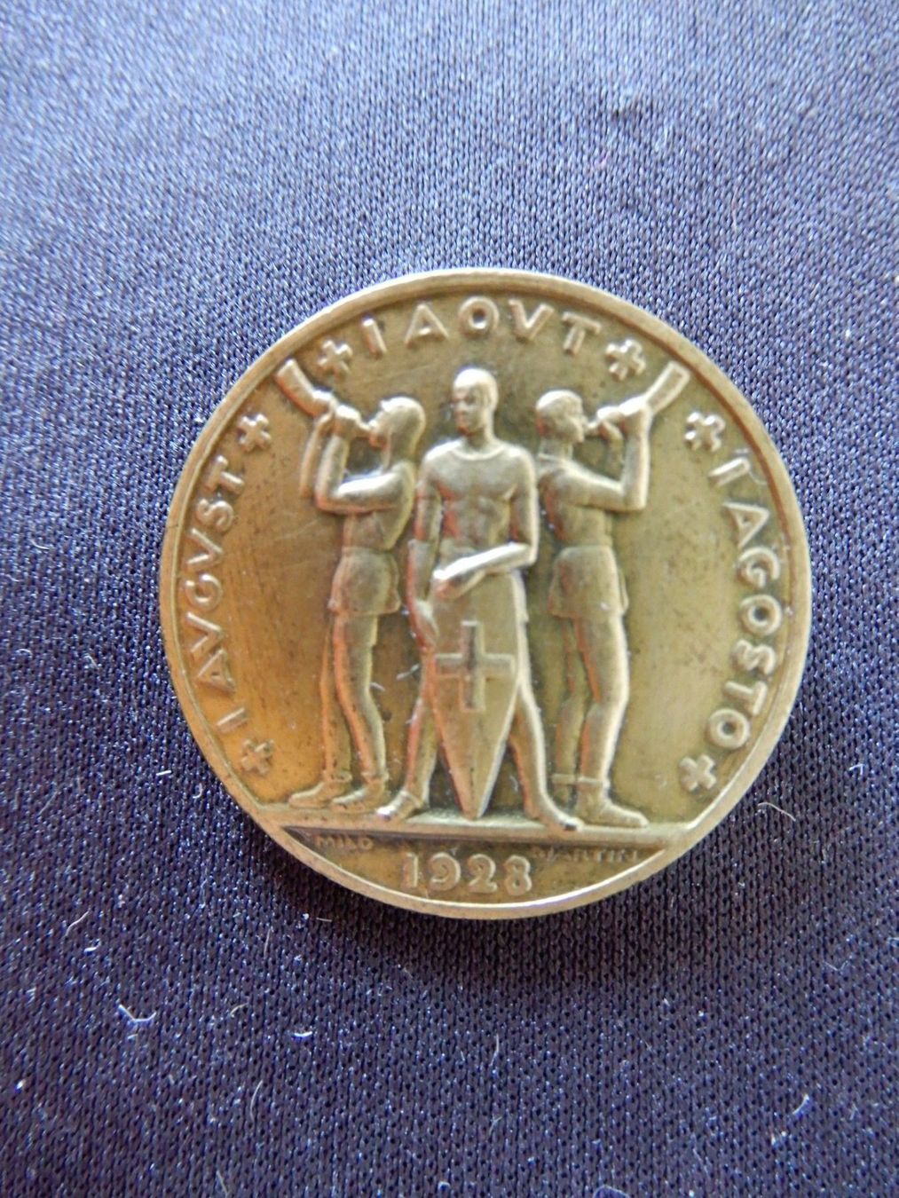 Swiss Placchette & Badge: 1. August-Abzeichen  Variante 2 1928 – Usato da Senèdes venduto da Framboise52