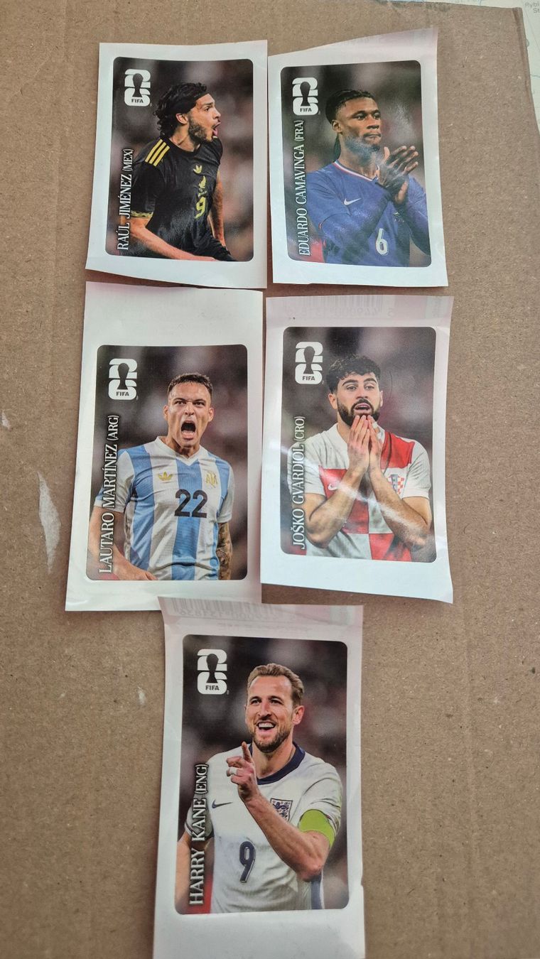 Panini Carte collezionabili: 5 Panini Coca Cola Sticker – Usato da Uznach venduto da DeNois