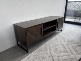 Sideboard Massivholz mit Fischgrät-Muster 🪵