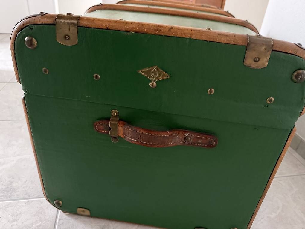 Valises de voyage: Überseekoffer – D'occasion à Au ZH par gei_s28y 2