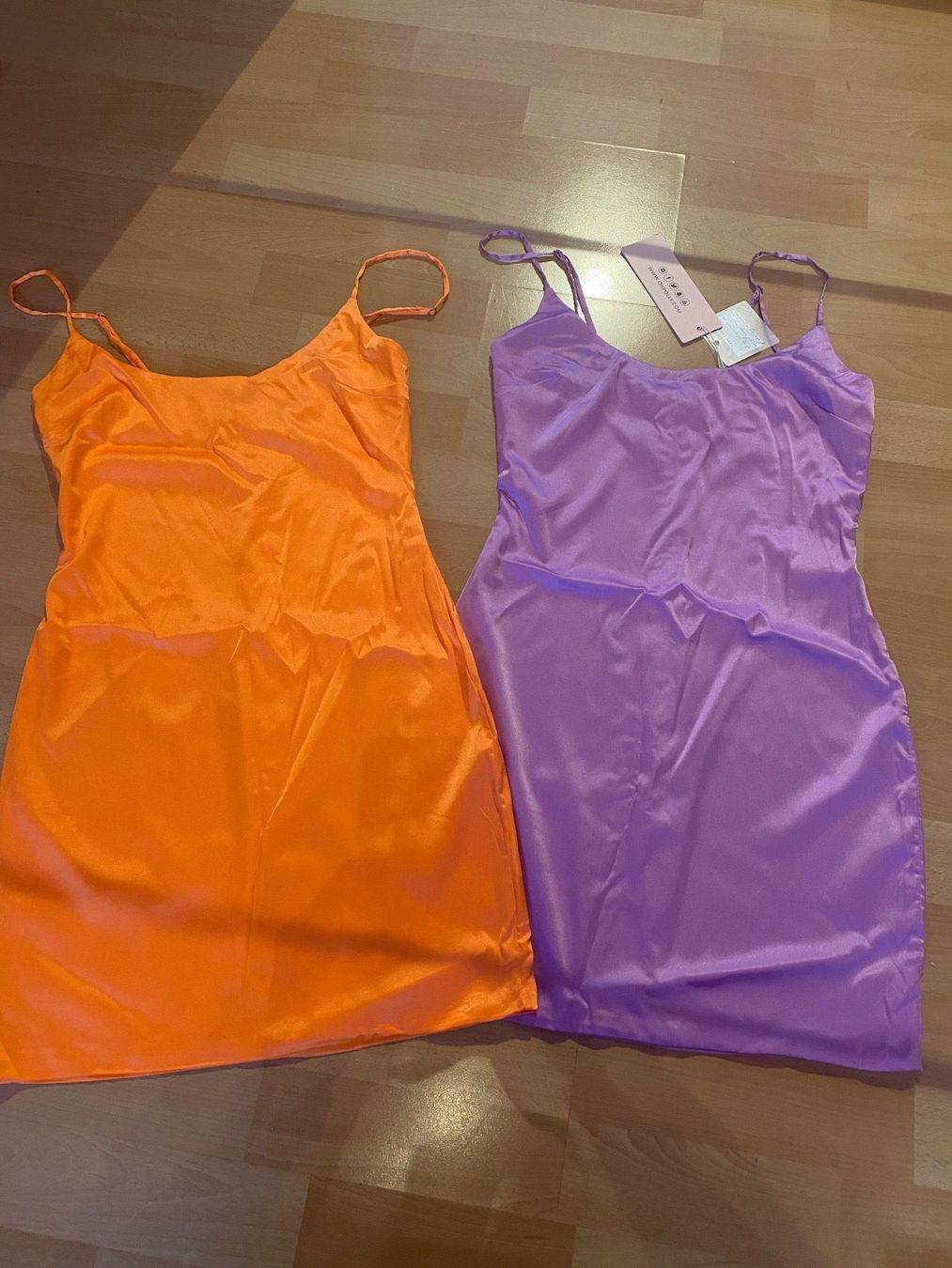 Lotti di vestiti: 2 Oh Polly Kleider Gr. 36 – Nuovo e nell'imballaggio originale da Dübendorf venduto da RPU97 1