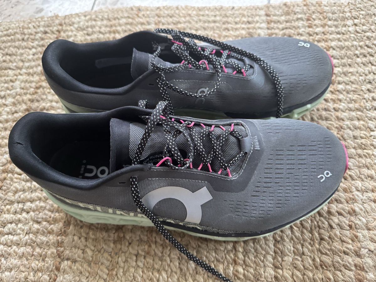 On Chaussures hommes: ON Cloudmonster 2 Laufschuh – D'occasion à Magden par Shakee