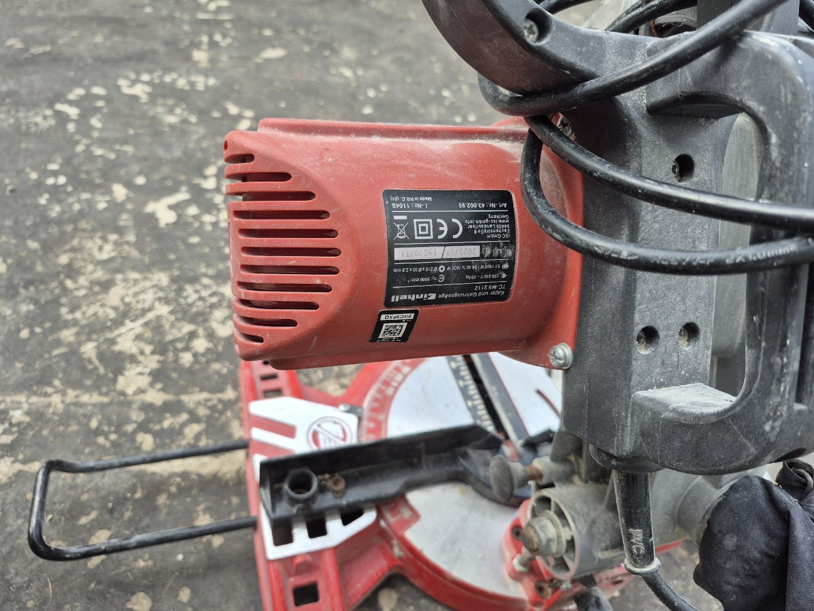 Einhell Seghe: Kapp- und Gerungssäge Einhell TC-MS2112 – Usato da Winterthur venduto da Zizo2015