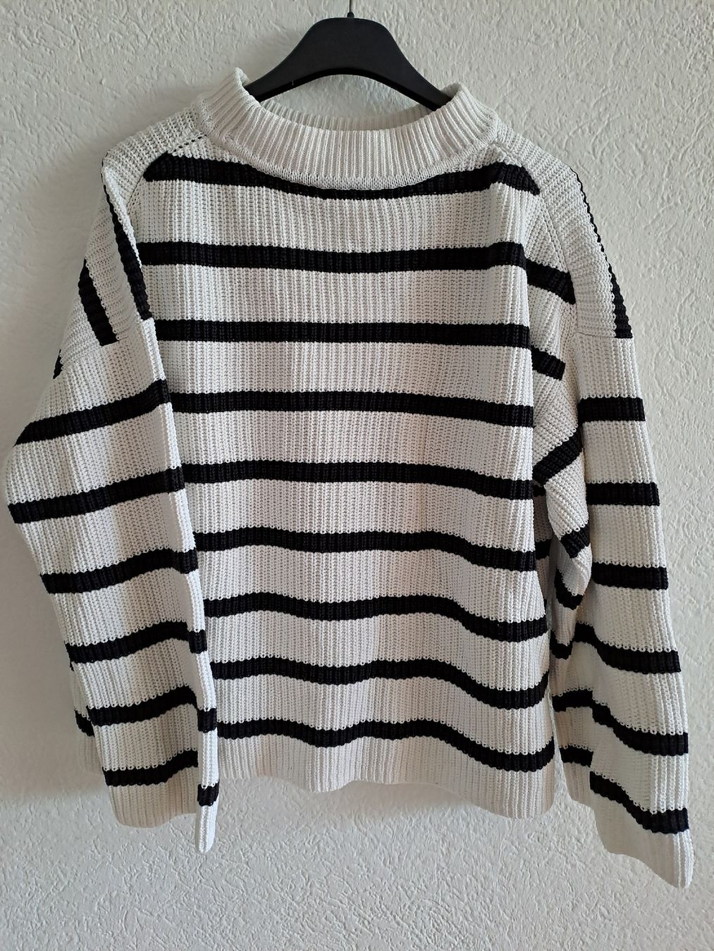 H&M Maglioni & Felpe: Gestreifter Strickpullover Gr. XS (oversize) – Nuovo (secondo la descrizione) da Oberhasli venduto da Lea98 1