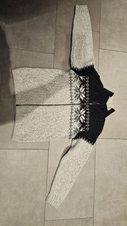 Warme Wool House Strickjacke, Grösse L, Winter Look!