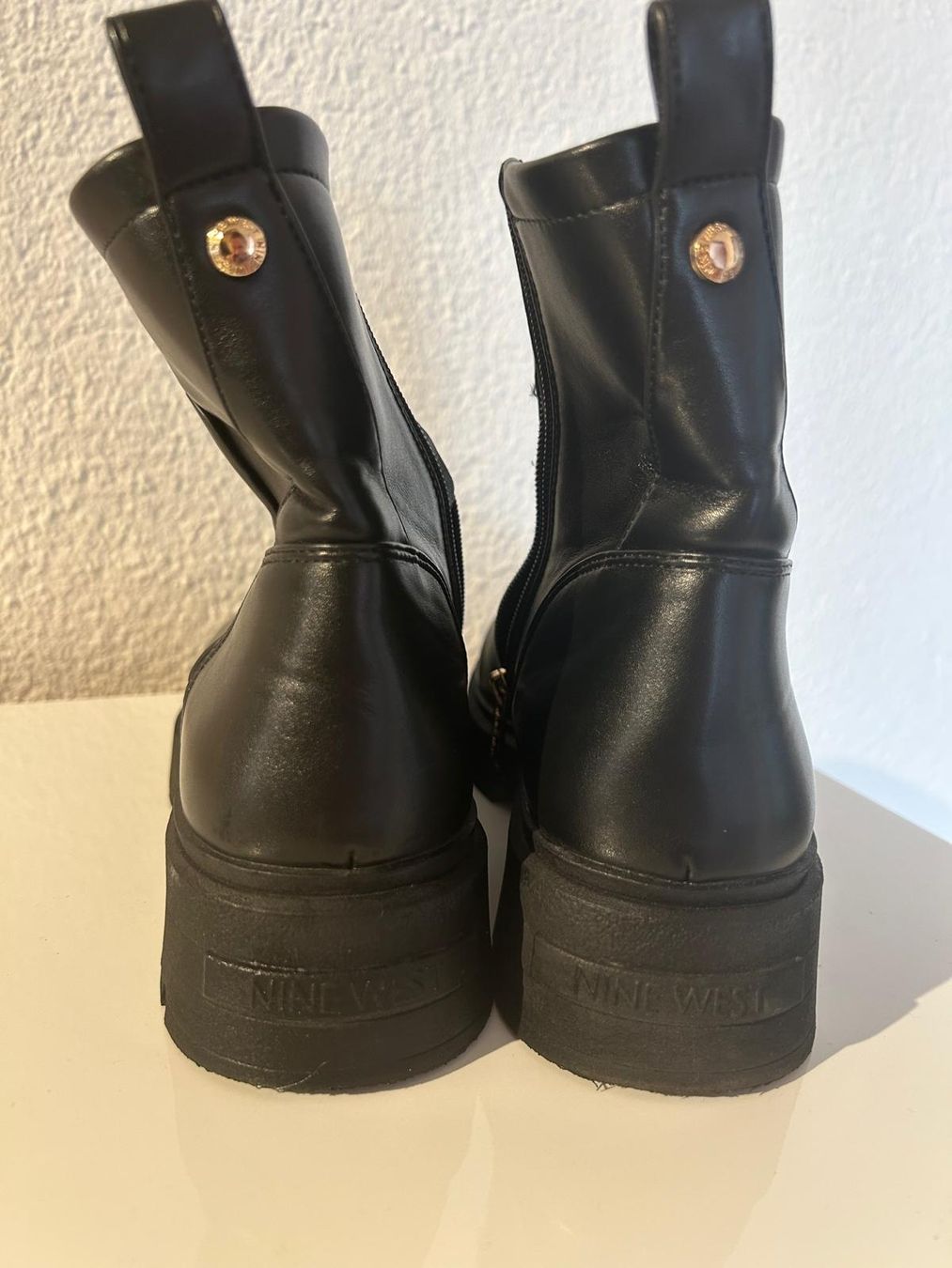 Scarpe da donna: Stylish Black Nine West Boots 38 – Usato da Niedergösgen venduto da shpenko 2