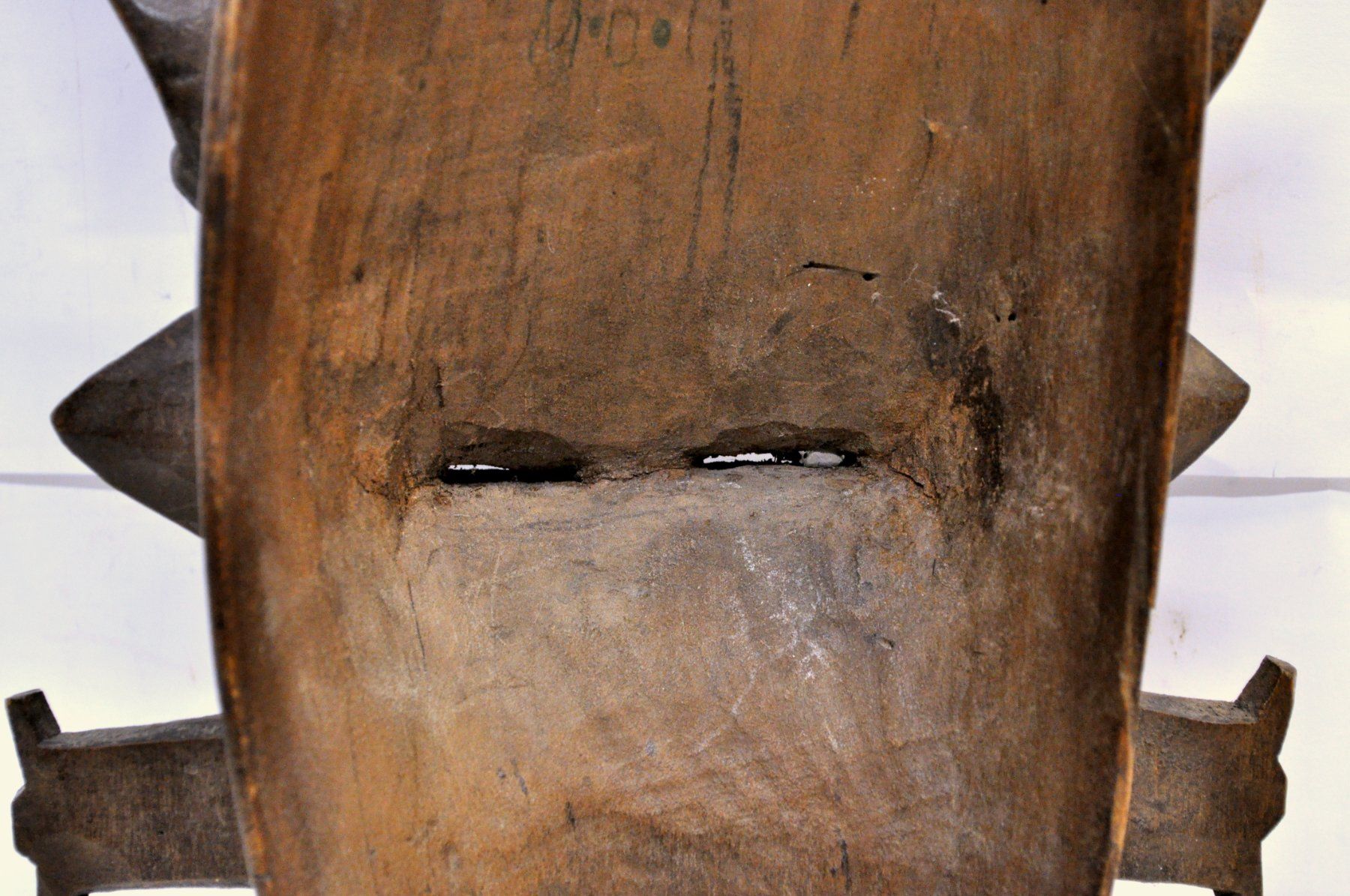 Arte internazionale: Masque africain en bois – Usato da Neuchâtel venduto da Neuchatel 7