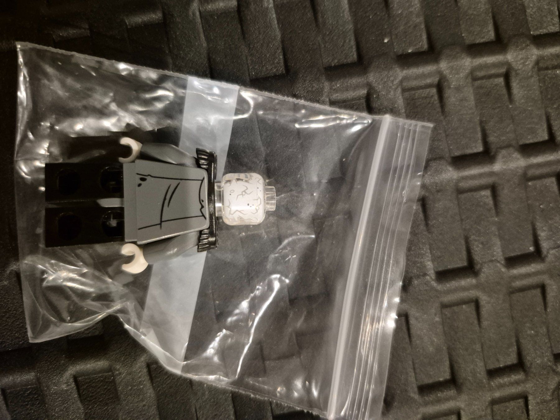 Lego Spielzeuge: Lego Kaptain Salazar aus Set 71042 – Gebraucht aus Uttigen von Orbrick 5