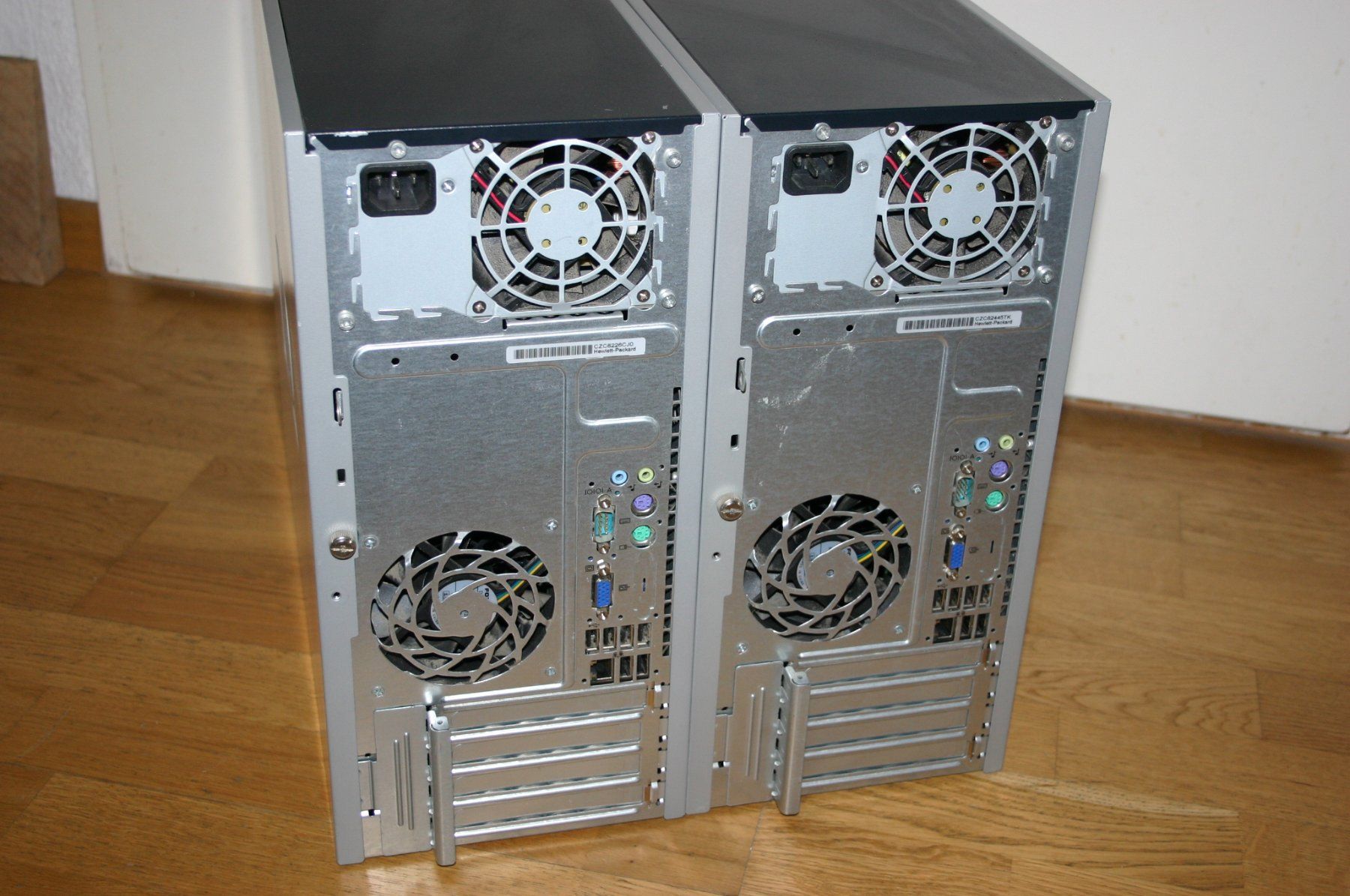 Hewlett Packard PC: 2 identische HP DC5800 mit Win XP im Doppelpack – Usato da Stettlen venduto da Bigjm 2