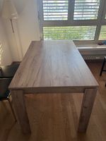 Eichenholz Tisch massiv
