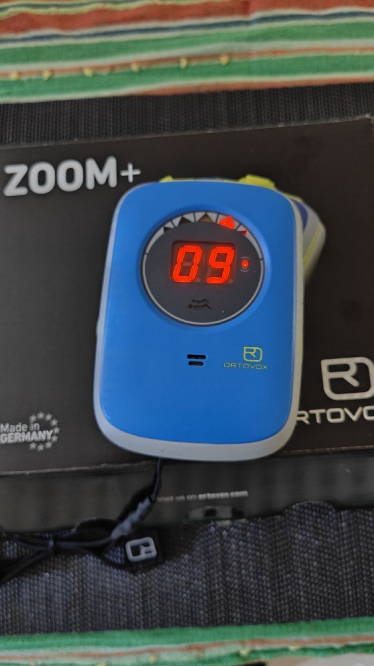 Ortovox Sci: ARVA Ortovox Avalanche Rescue Set Zoom+ – Nuovo (secondo la descrizione) da Massagno venduto da Cagliostr0