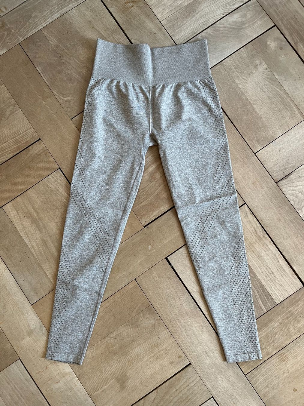H&M Leggings: H&M Seamless Leggings Tights beige – Usato da Zürich venduto da its-love
