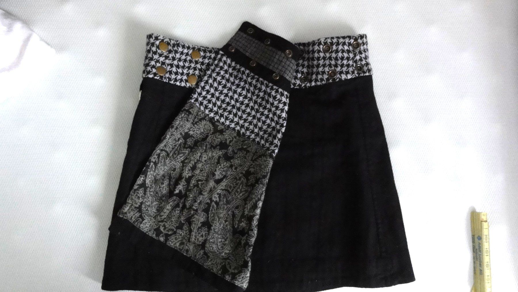 Gonne: Set: Wickelrock reversible mit Kurzpullover und Armkettchen – Usato da Samedan venduto da chickenrun01 6
