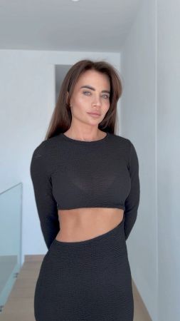 Black Knitted MIDI Dress with long Sleeves Size: S new