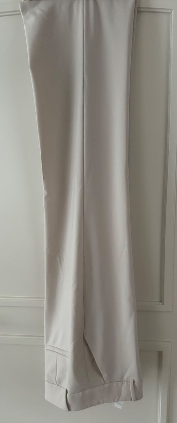 Cambio Pantaloni: Cambio Hose – Nuovo (secondo la descrizione) da Altenrhein venduto da Bergthymian