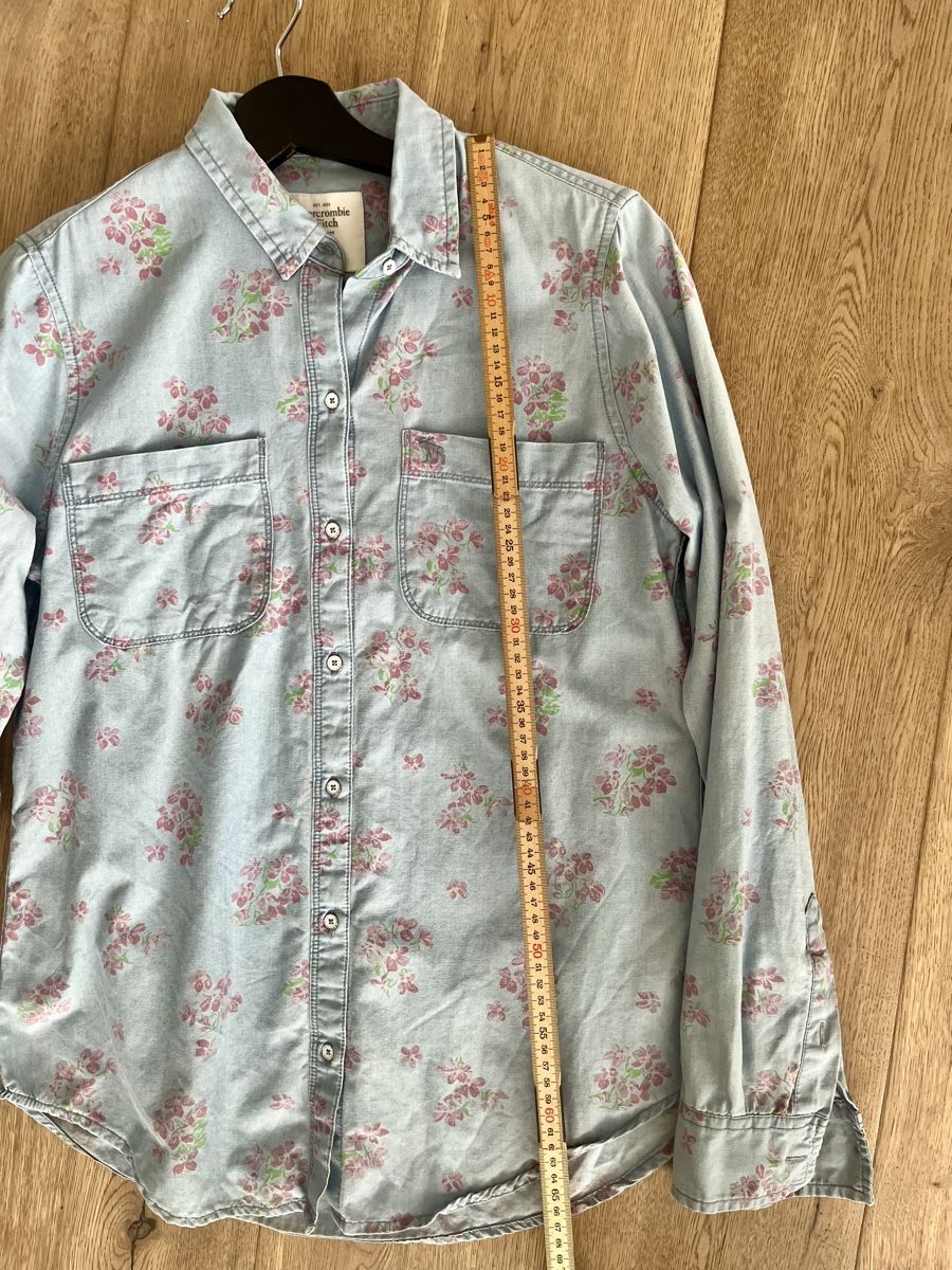 Abercrombie Camicette: Abercrombie & Fitch Bluse – Usato da Laufenburg venduto da samba1978 3