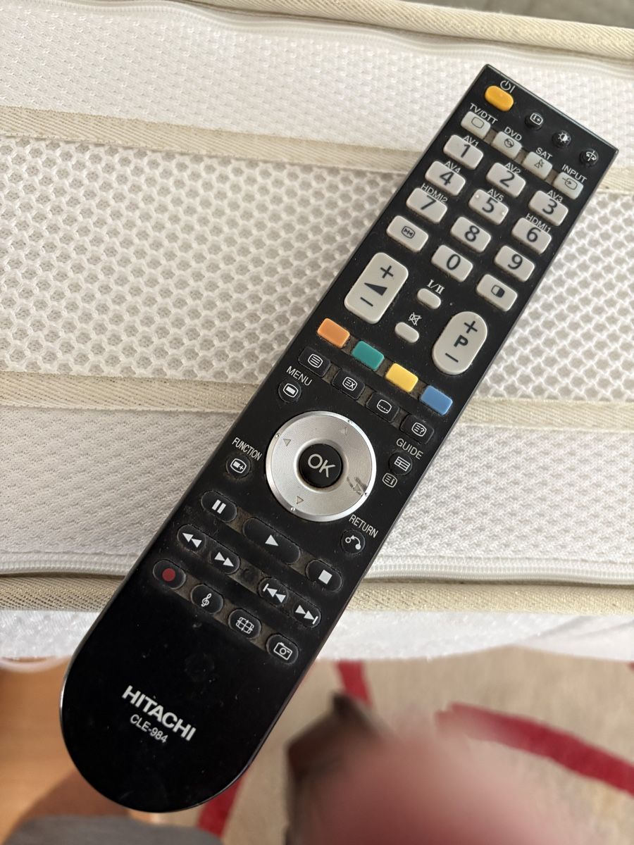 Televisori: Hitachi Plasma TV P42T01 – Usato da Schönenwerd venduto da Maatle 2