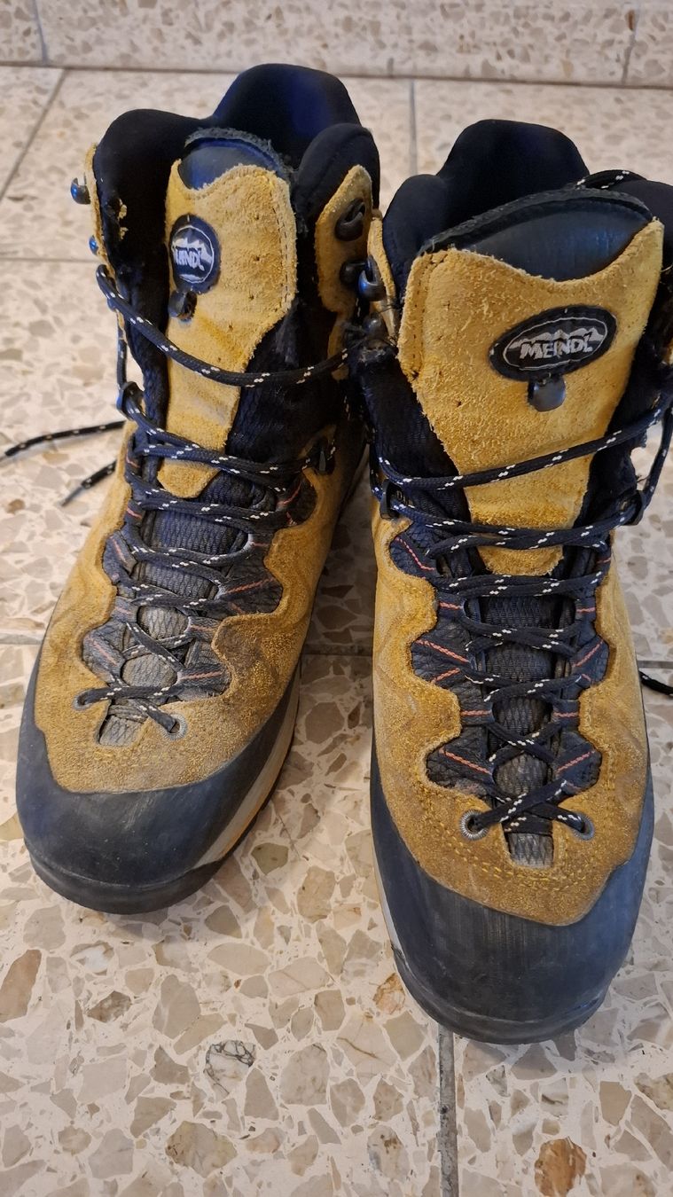 Scarpe da uomo: Wanderschuhe 42 43 Meindl Goretex – Usato da Siebnen venduto da tzi_j7rx 1