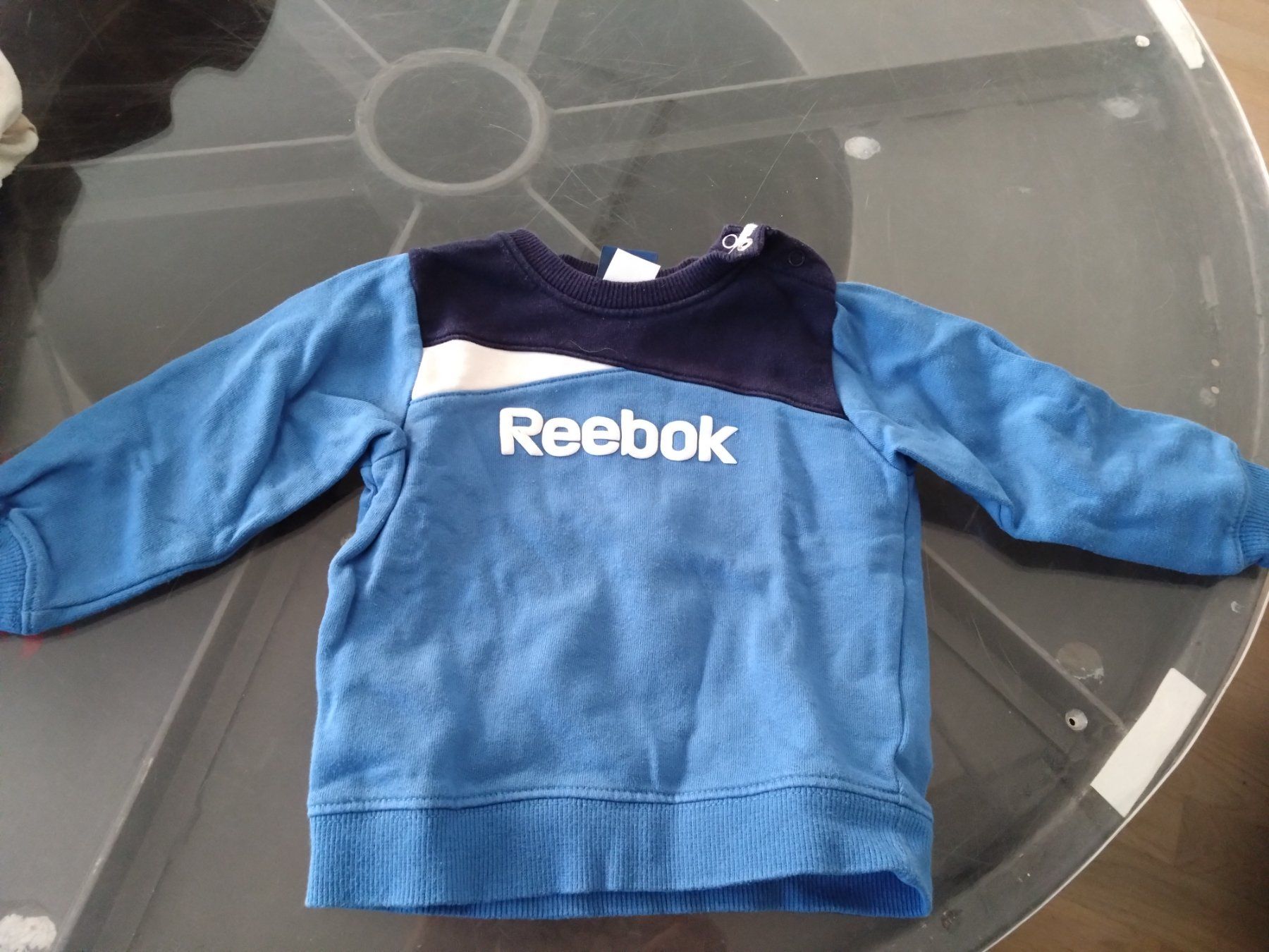 Pulls et sweat-shirts: Reebok Pulli Grösse 80 – D'occasion à Ostermundigen par Krimskrams8