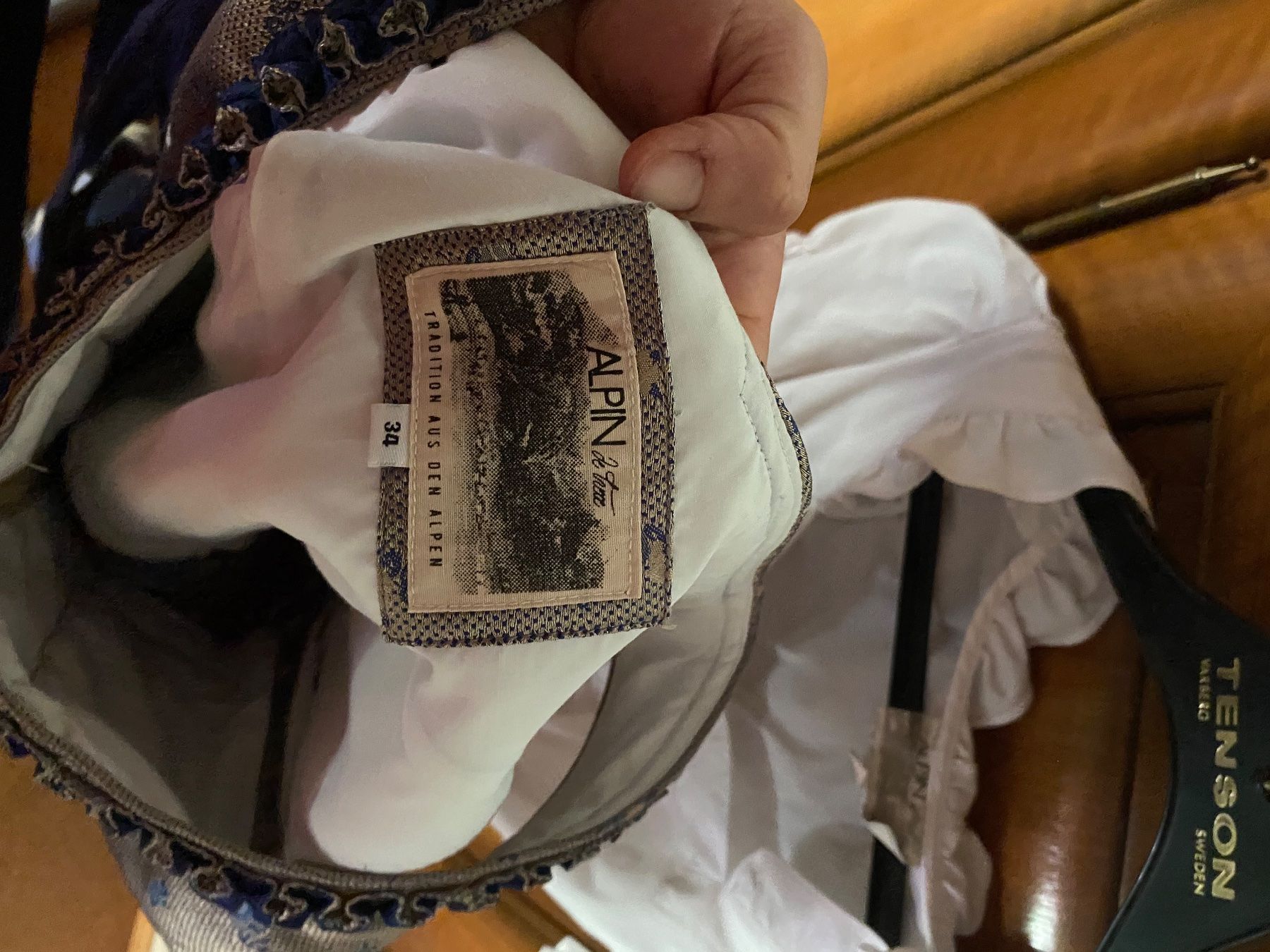 Vestiti: Dirndl Alpin blau Grösse 34 – Usato da Klosters venduto da Rigi98 1