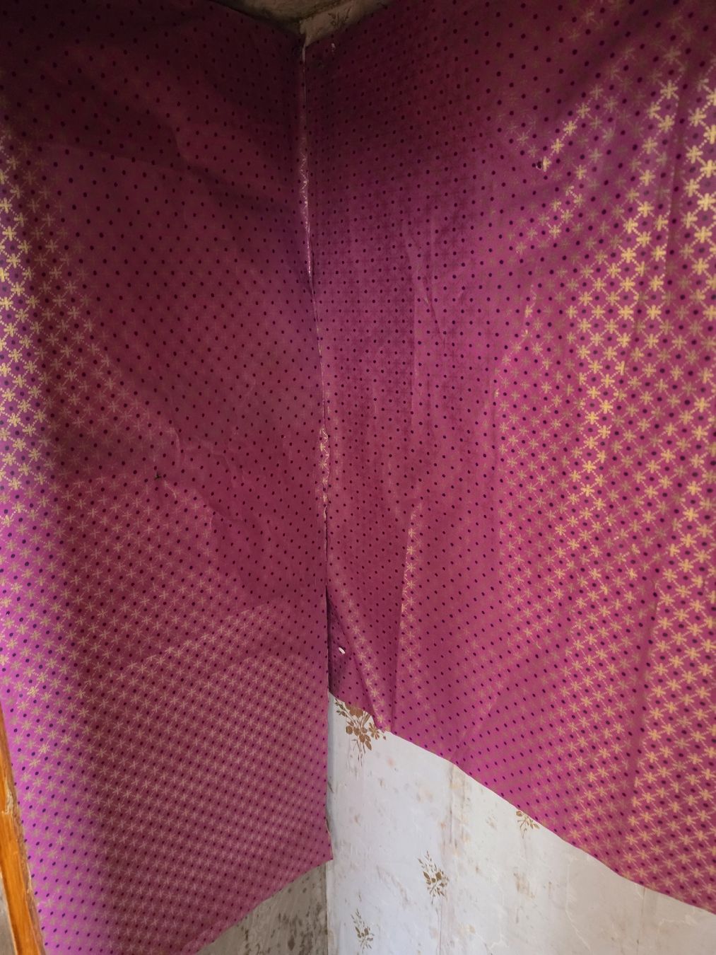 Schränke: Antiker Schrank,  restaurationsbedürftig – Gebraucht aus Mettlen von elios0888 8