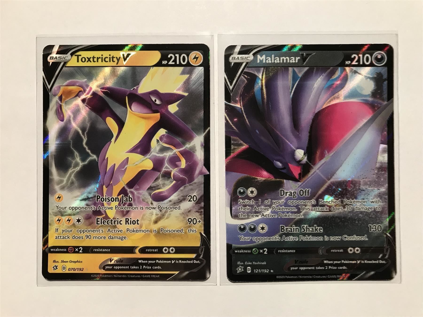 Pokémon Carte collezionabili: V Set: Toxtricity & Malamar – Nuovo (secondo la descrizione) da Hagendorn venduto da Pokecollectorch