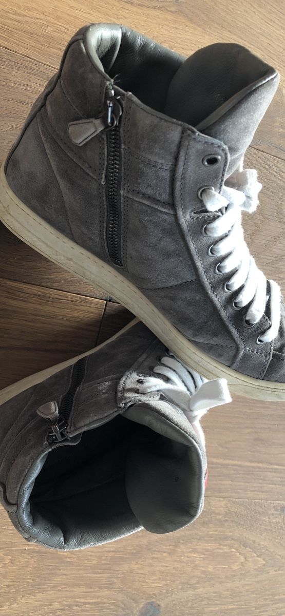 Prada Scarpe da uomo: Prada Sneakers – Usato da Liestal venduto da ell_6xc7 2